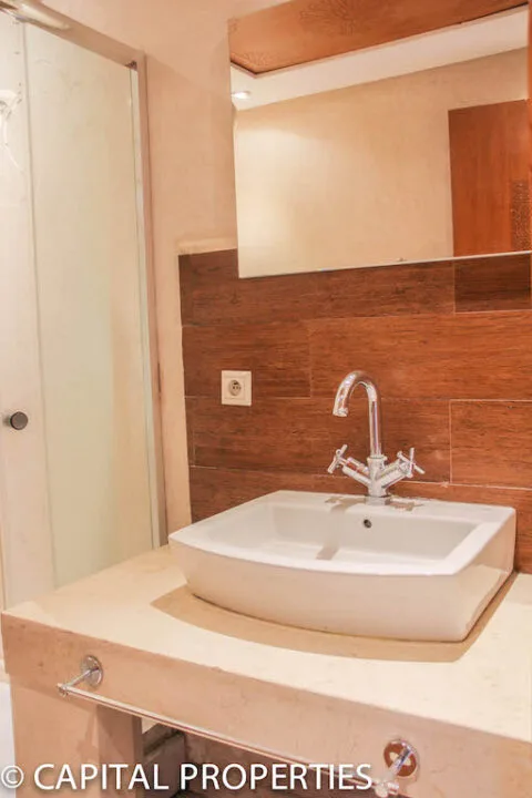 location longue duree appartement victor hugo marrakech - Photo 10