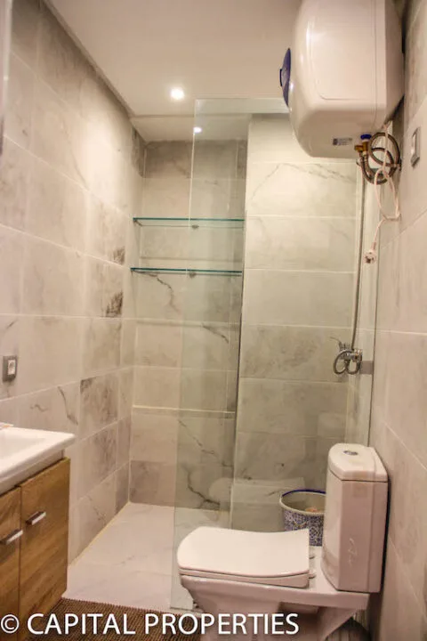 location longue duree appartement meuble F2 victor hug - Photo 13